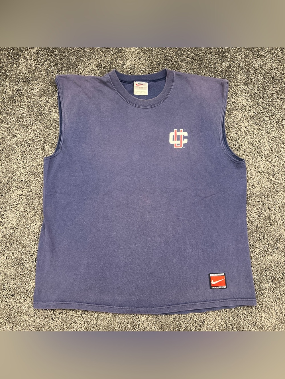 Nike UCONN Huskies Tank Top Men’s Large Vintage 1990s Blue Red Tshirt NCAA